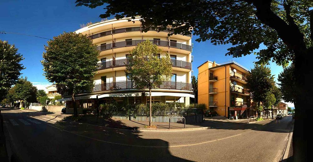 Hotel Bonotto Desenzano del Garda Kültér fotó